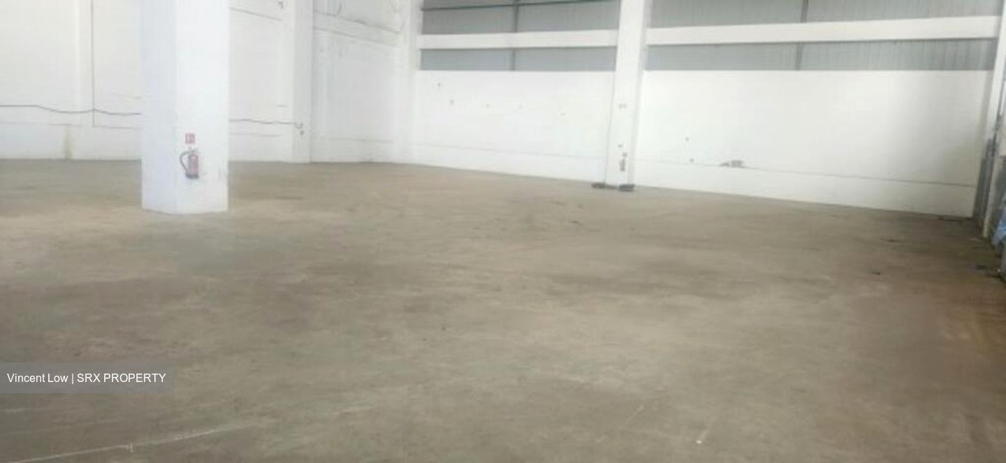 Tampines Industrial Drive (D18), Warehouse #511388161